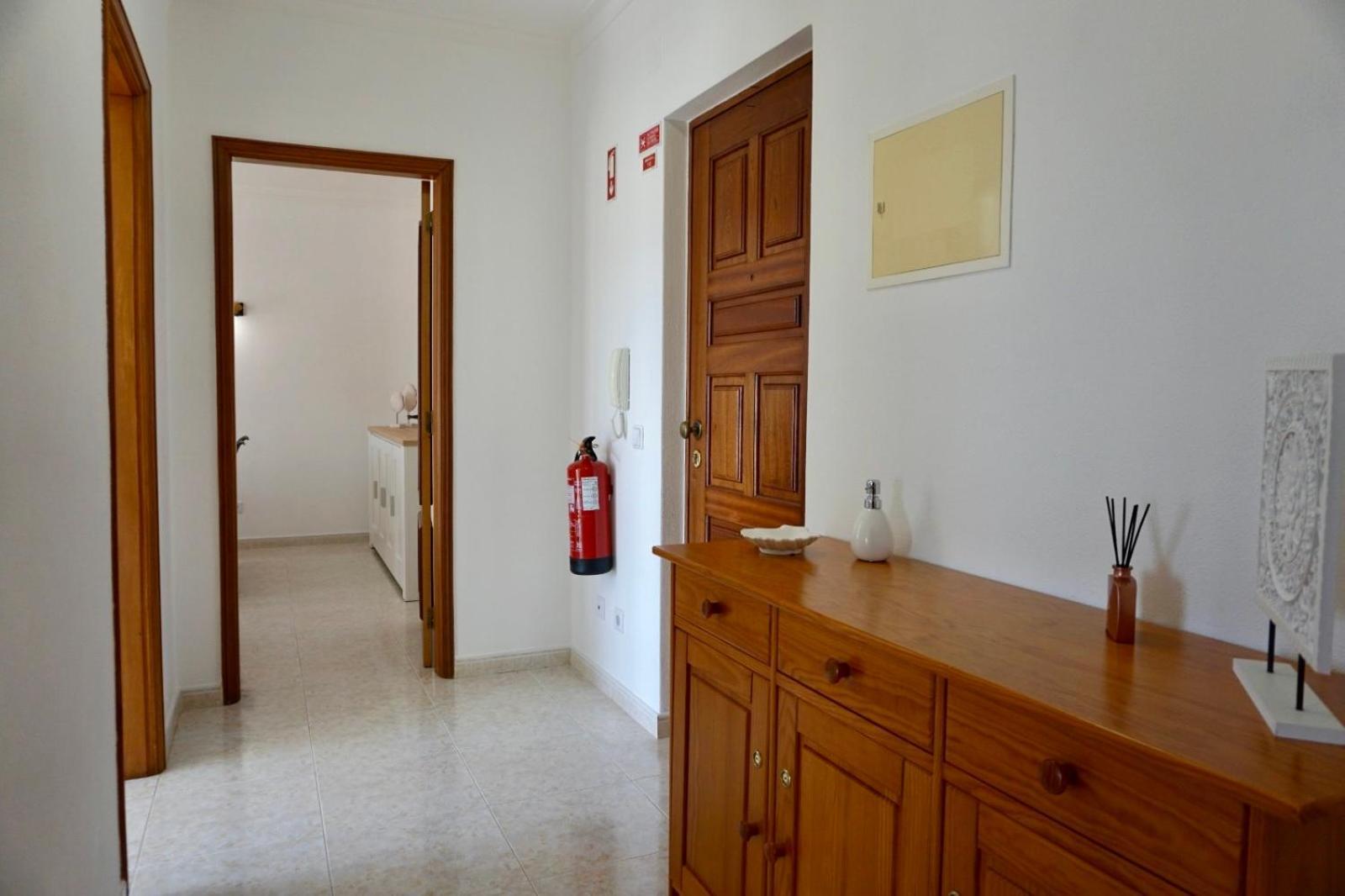 Cozy Alvor Retreat - Sunset Balcony, Wi-Fi & Ac Apartment Ngoại thất bức ảnh