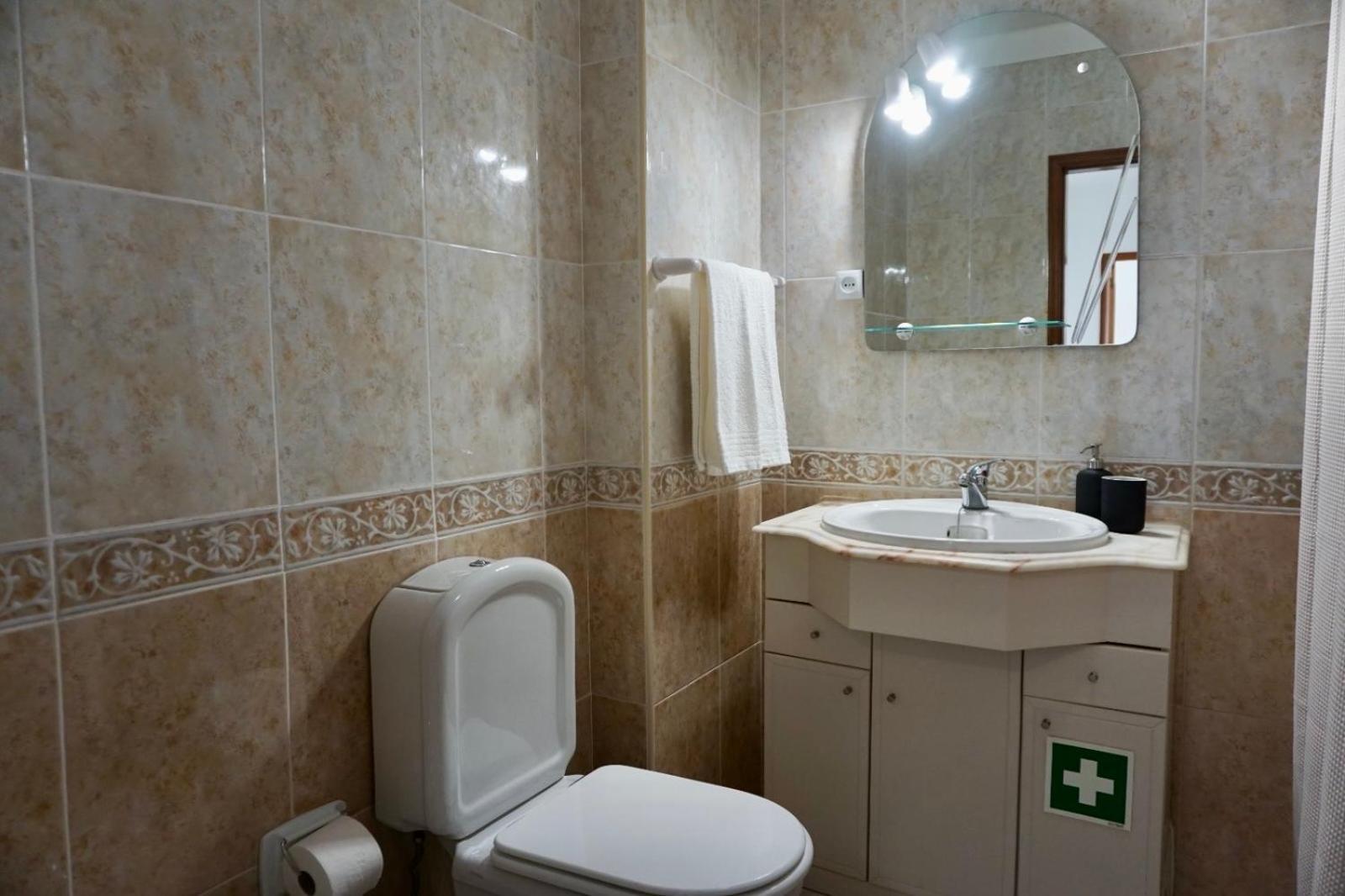 Cozy Alvor Retreat - Sunset Balcony, Wi-Fi & Ac Apartment Ngoại thất bức ảnh